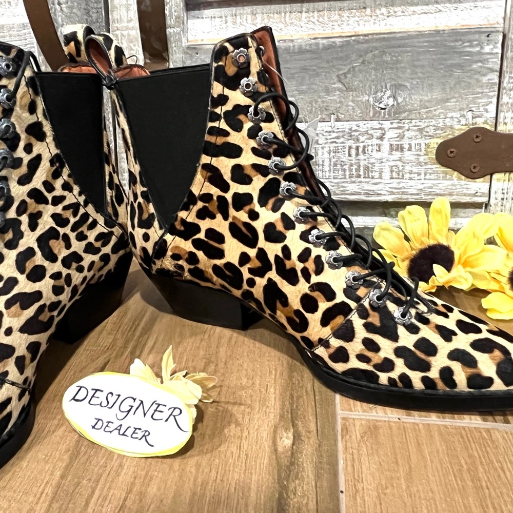 COACH Lace Up Leopard Print Bootie Size 5B New - Picture 5 of 14